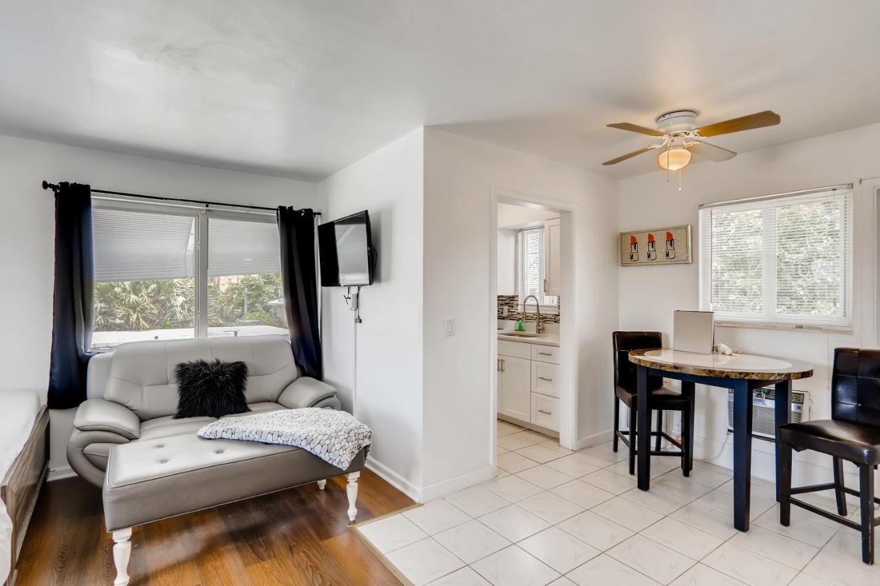Coral Sands Huge Studio W/ 2 Queen Beds! West Palm Beach Eksteriør billede